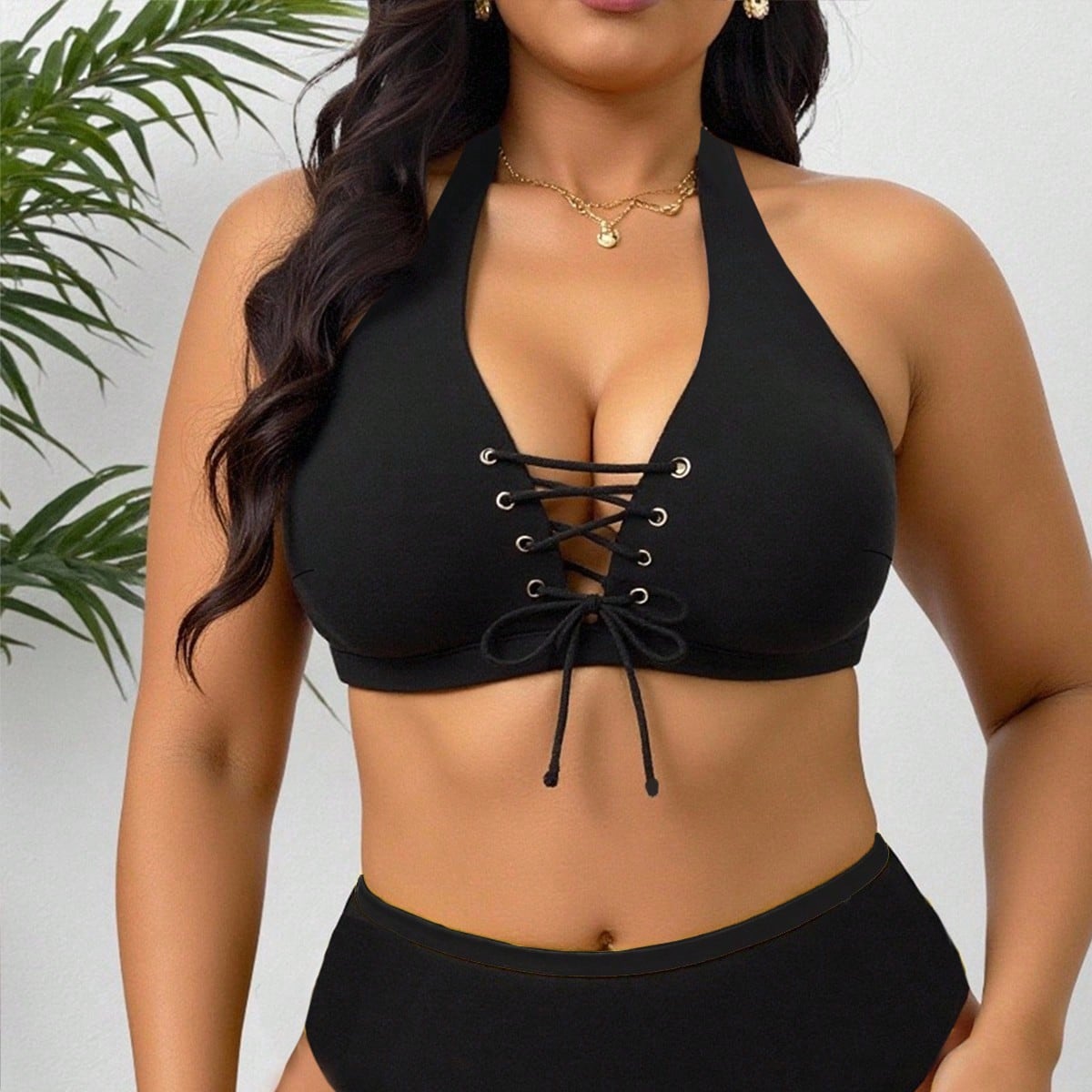 SHEIN CURVE Facebook ad: Become a fashionista.