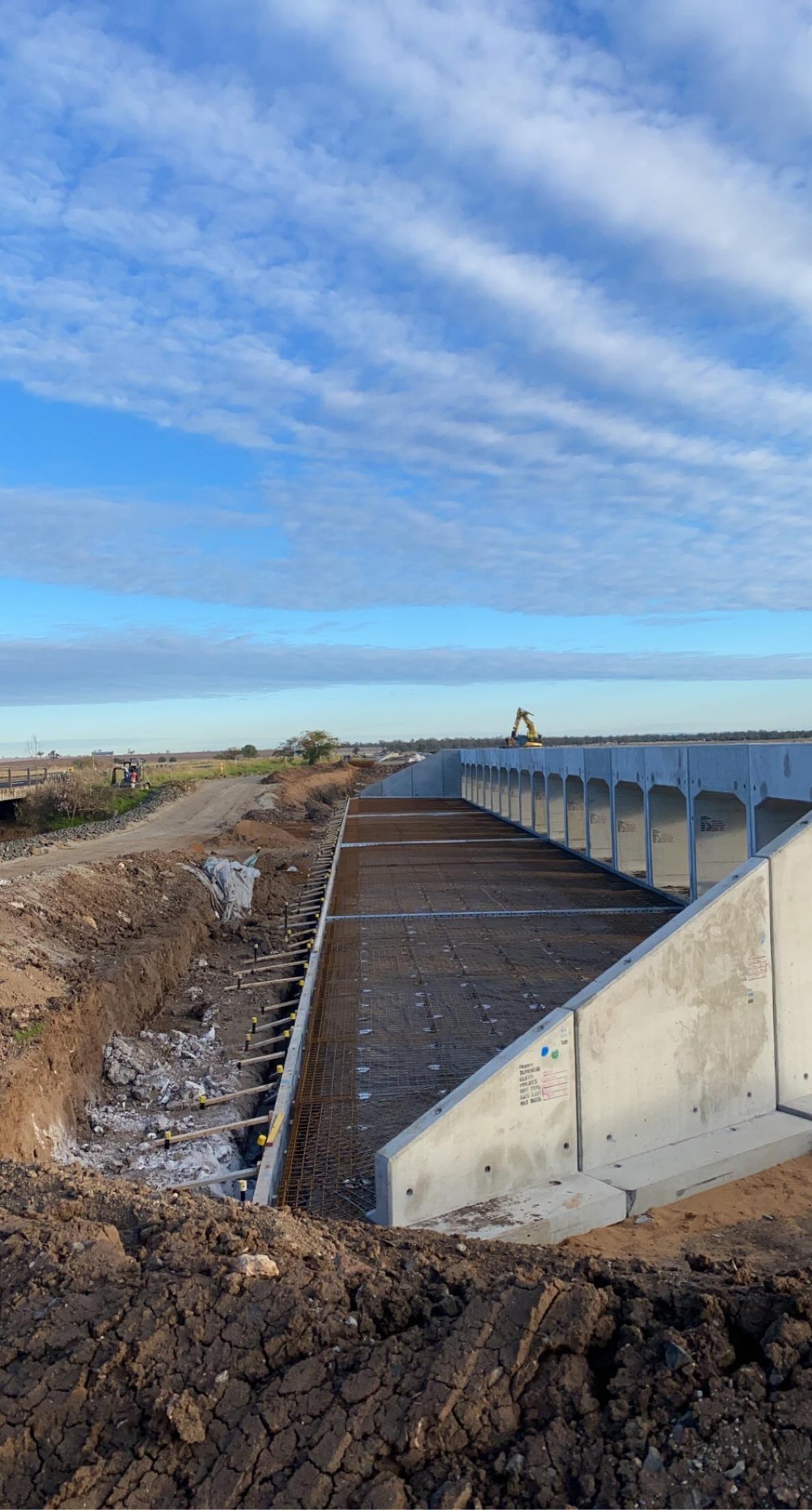 Lucon Concreting Pty Ltd Facebook ad: Concreting • Labour Hire • Excavation - For…