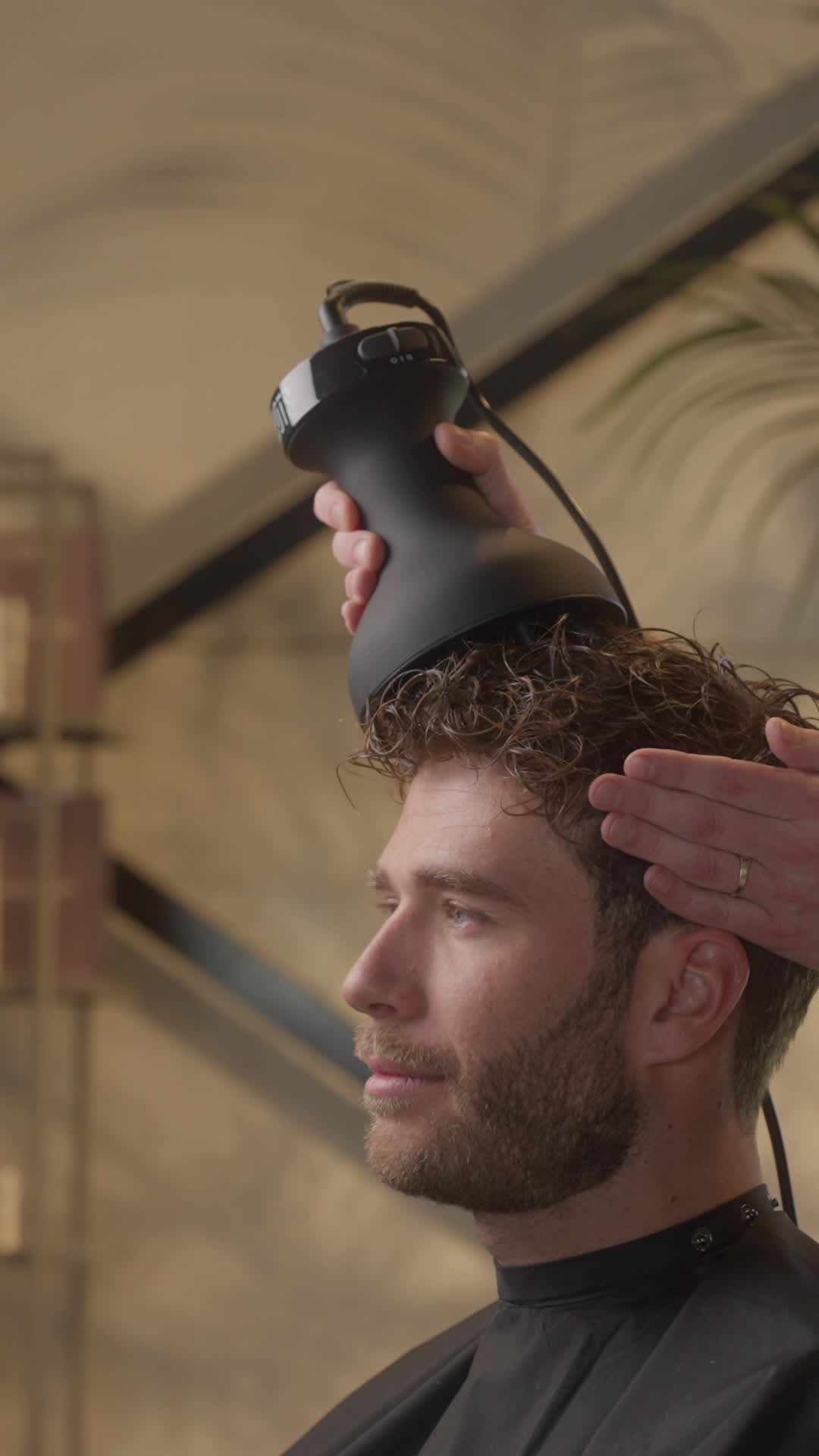 Fuente Haircare Facebook ad: Ontdek de kracht van Fuente