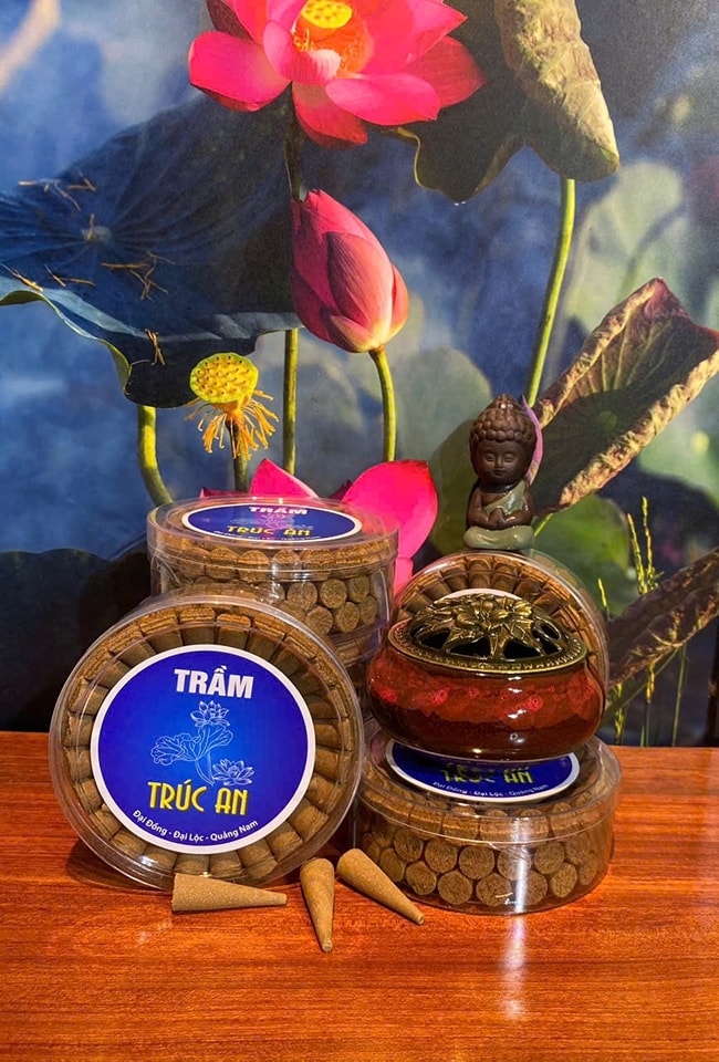 Trầm Hương Trúc An phong thủy Facebook ad: ngàn. 1 hộp nụ 82 viên