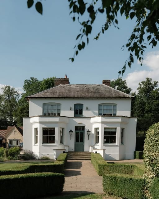 Tewin Bury Farm Hotel Facebook ad: Tie the knot at Tewinbury - Farm Weddings…