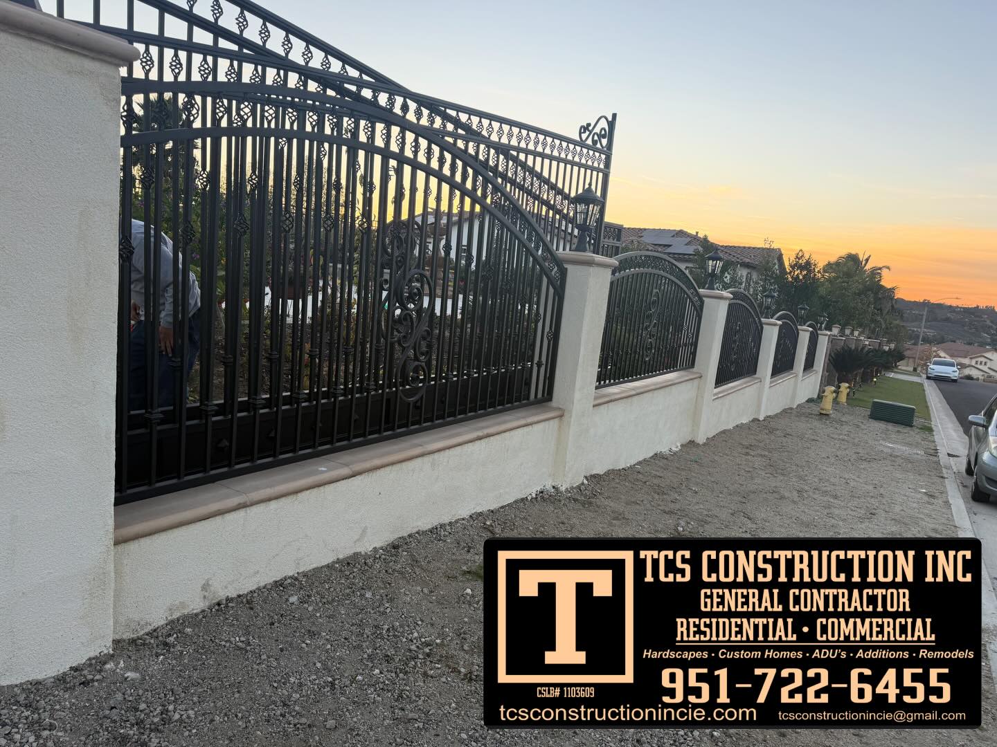 TCS Construction Facebook ad: Chat in Messenger
