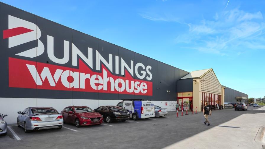 realcommercial.com.au Facebook ad: Bunnings secured by Schiavello Group in major deal