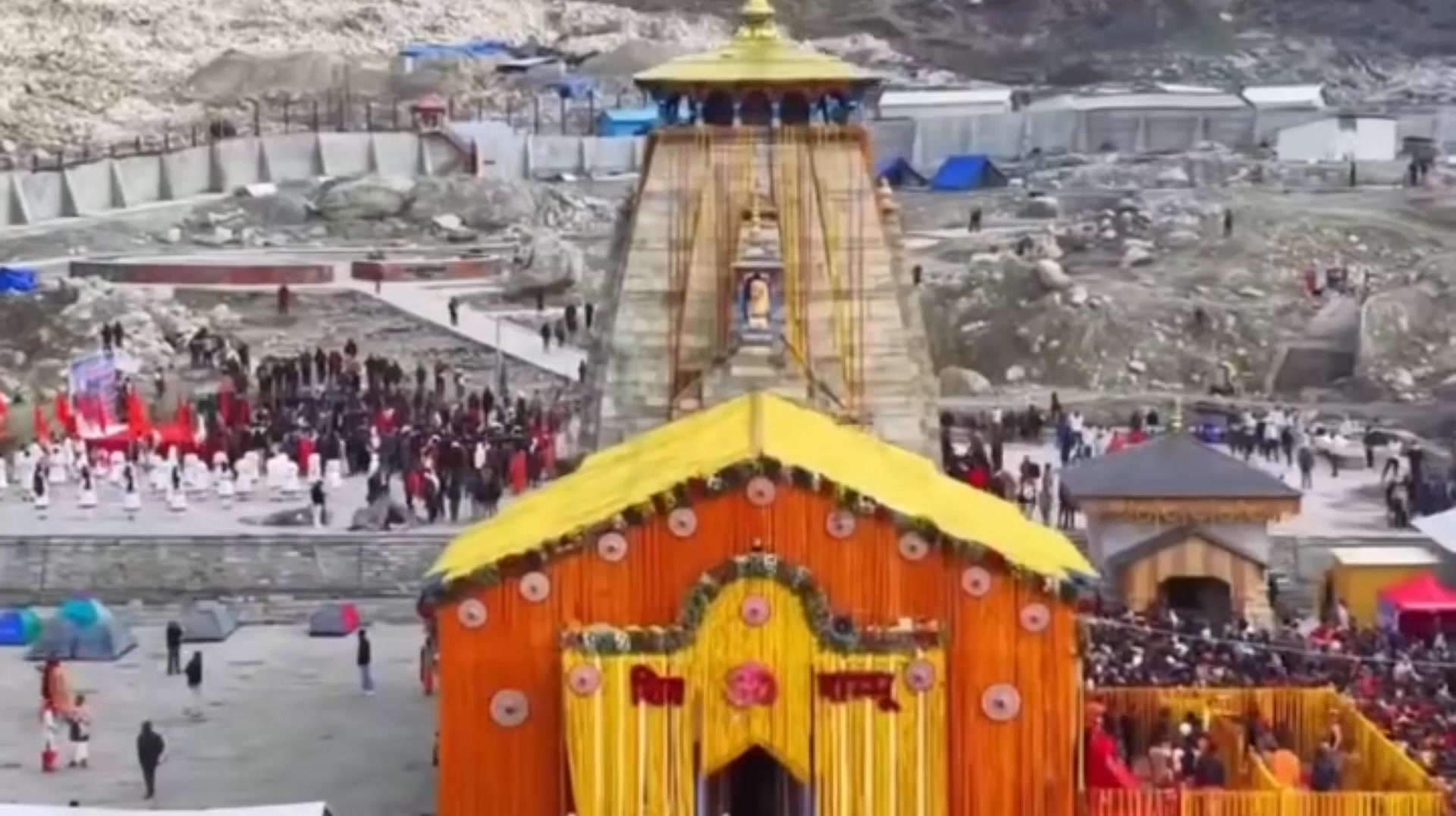 Universal Adventures Facebook ad: Book kedarnath yatra 2026