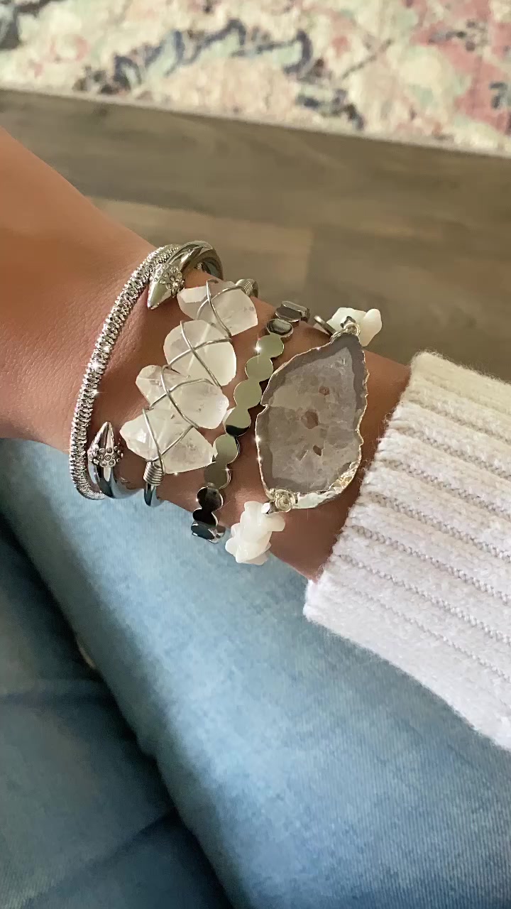 Kinsley Armelle Facebook ad: Get 40% OFF Ends Tonight!