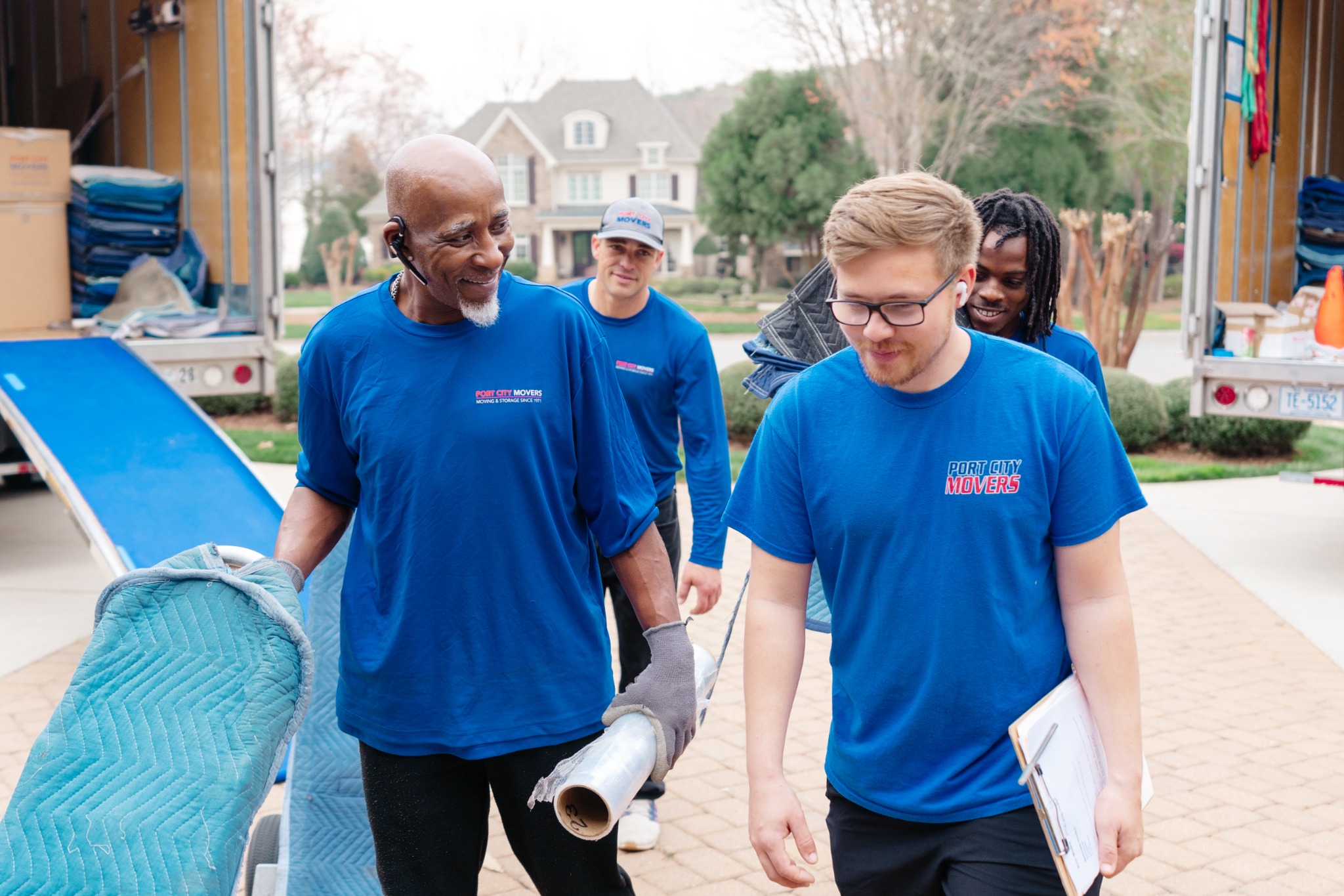 Port City Movers Greenville, SC Facebook ad: Make Great Money Helping People Move, Apply at Port City…