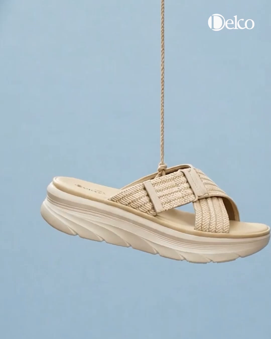 Delco Shoes Facebook ad: Love It. Cart It. Wear It.