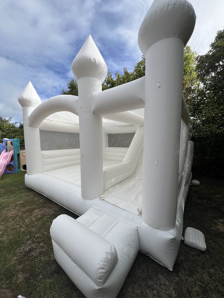 Bounce House NZ Facebook ad: Luxury Castle Hire →