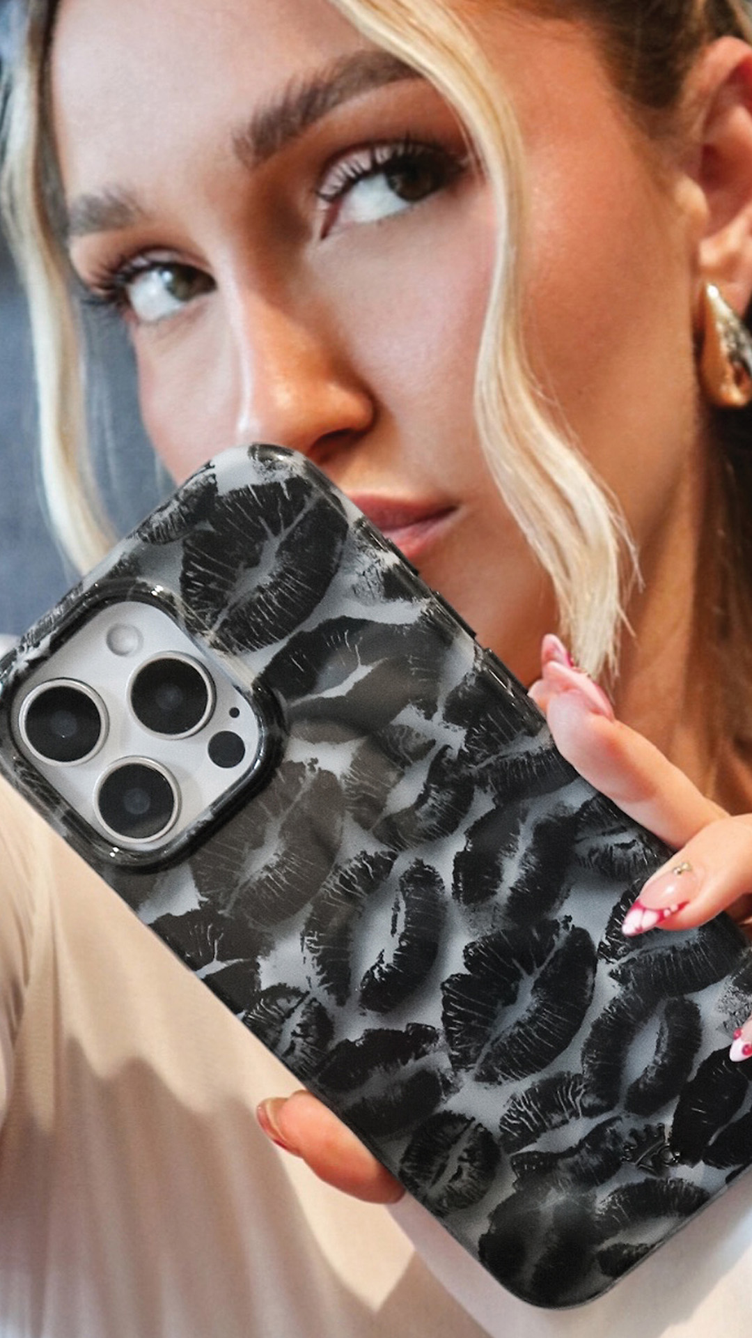Velvet Caviar Facebook ad