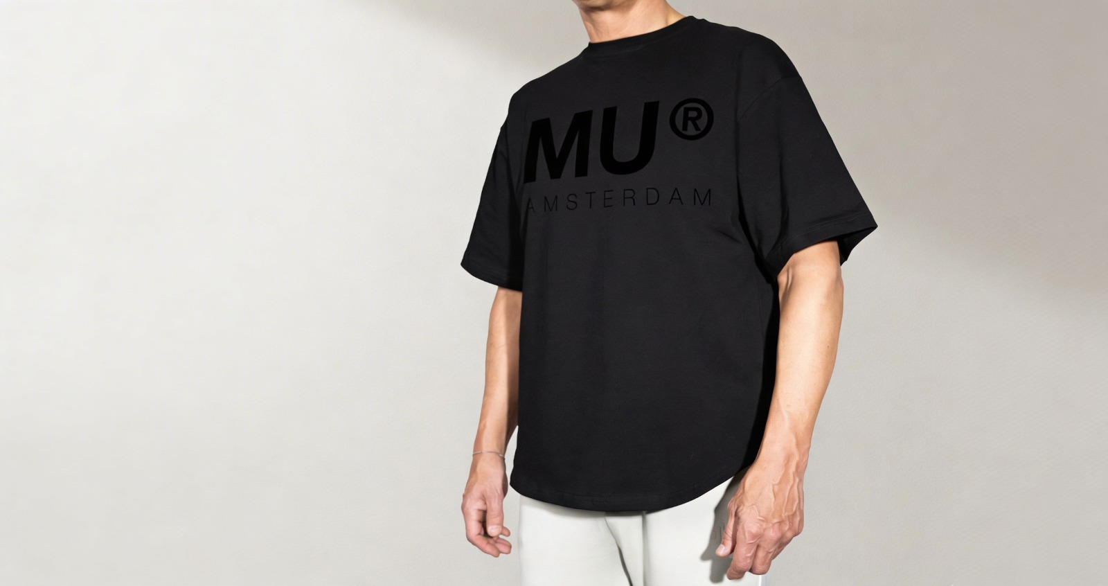 Muscle Up Store Facebook ad: MU Amsterdam