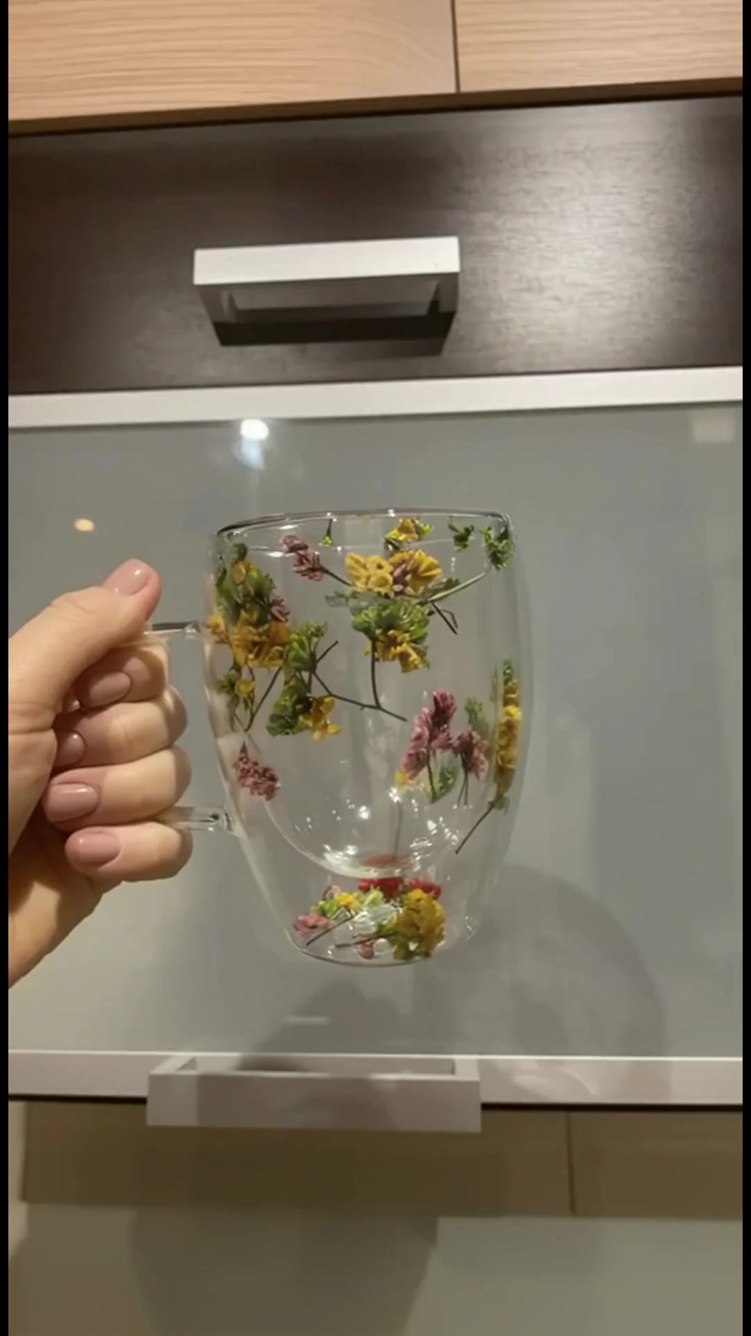 Best E-Store Facebook ad: Beautiful. Unique. Ready to Gift. Get Yours Before We Sell…