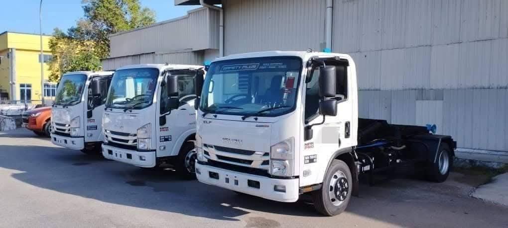 86 Truck Facebook ad: ISUZU ELF LORRY