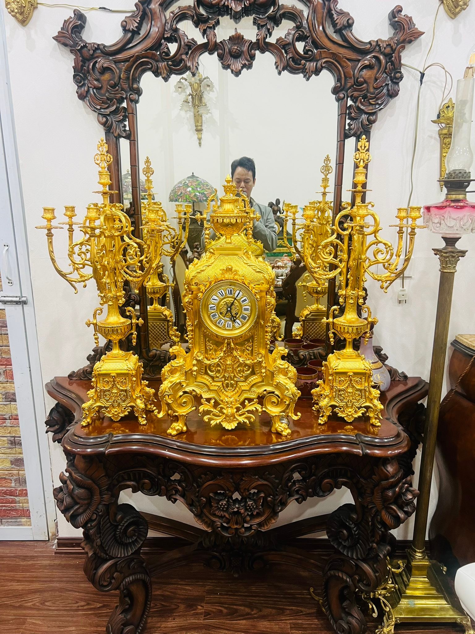 Nguyễn Thái Đồ cổ - đồ xưa châu âu Facebook ad