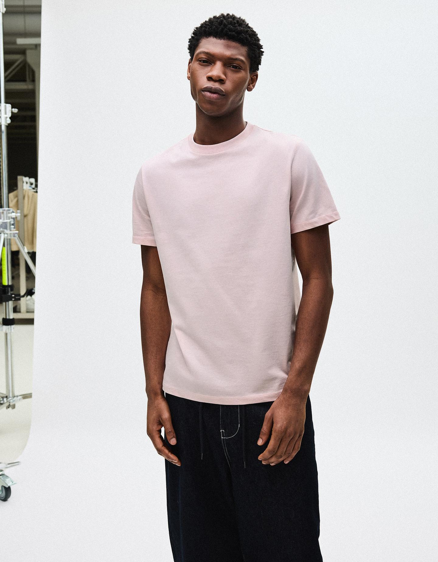 Bershka Facebook ad
