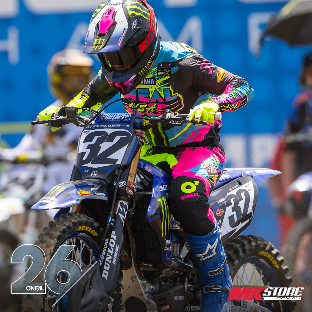 MXstore Facebook ad