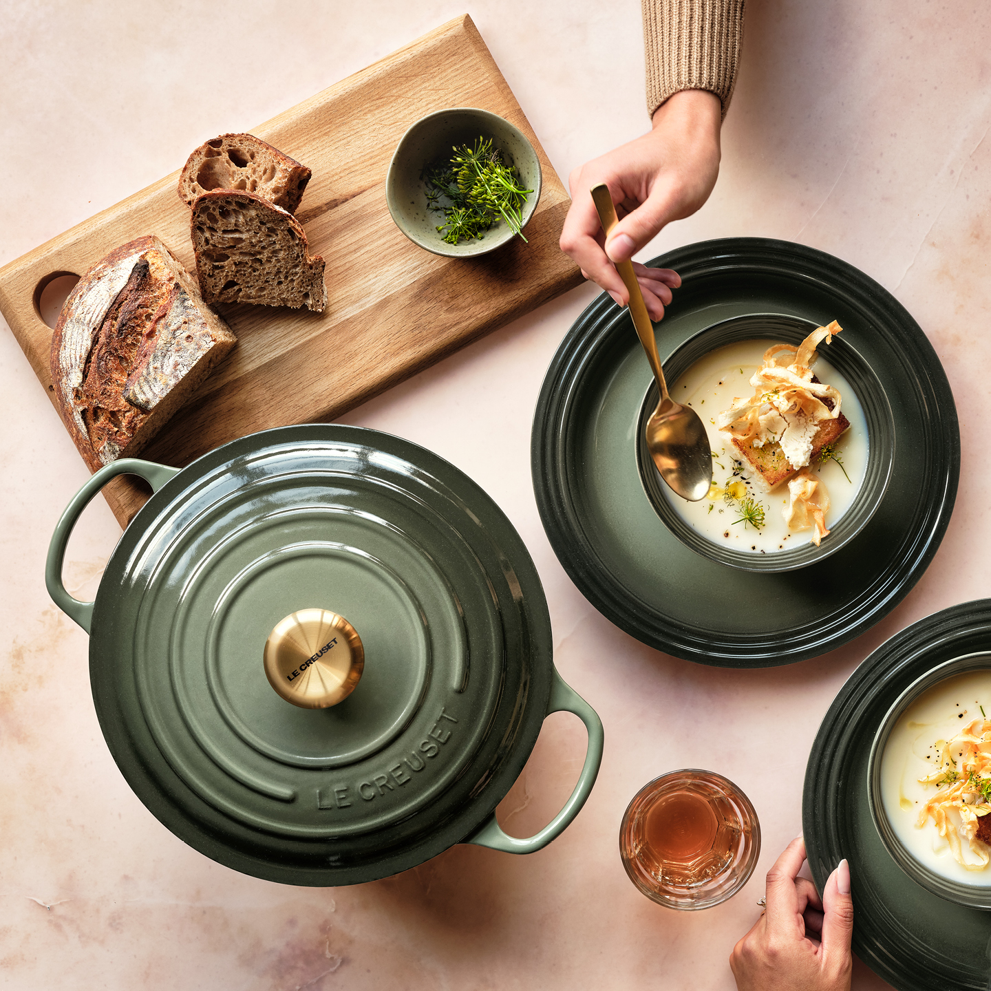 Crate and Barrel Facebook ad