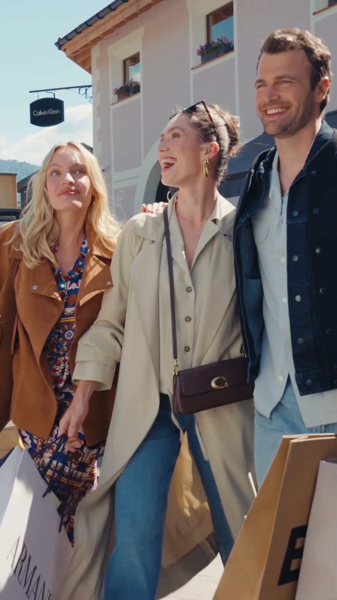 Landquart Fashion Outlet Facebook ad: Autumn Must-Haves: Mehr Herbst. Mehr Style.