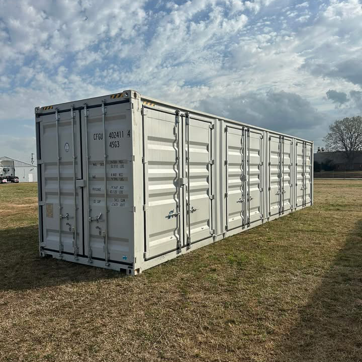 Small Storage Services  Facebook ad