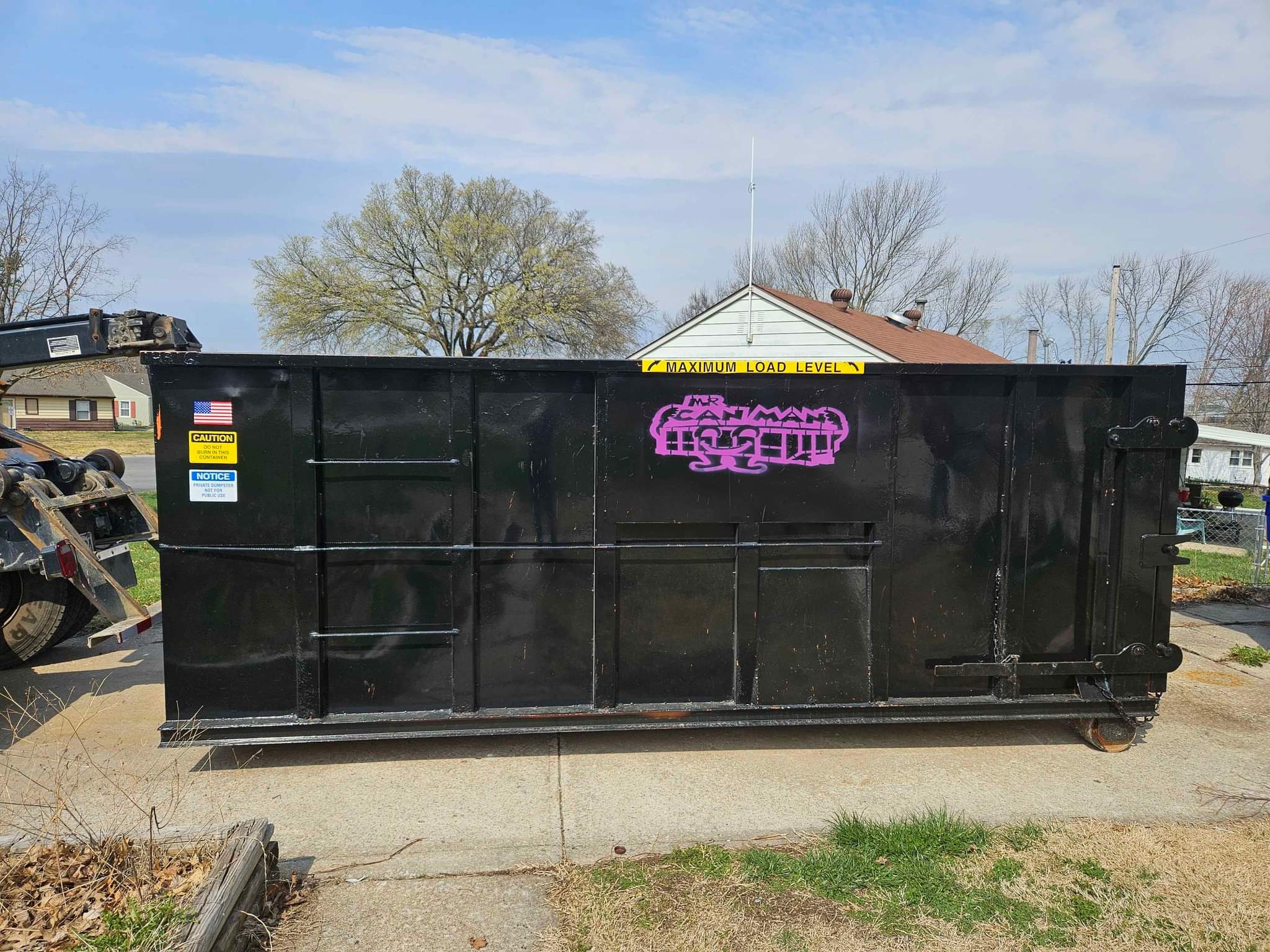 MrCan Man Facebook ad: *Special Promotion * Missouri Residents Roll Off Dumpsters…