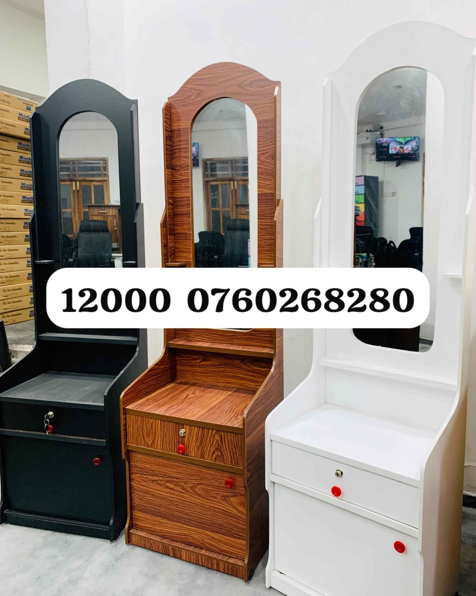 莱恩 Facebook ad: Dressing tables