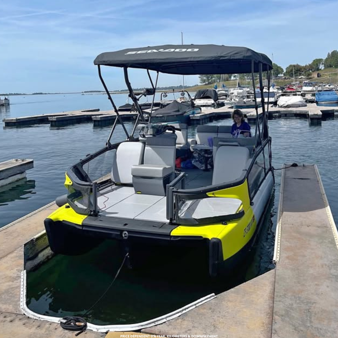 Boat Deal Canada Facebook ad