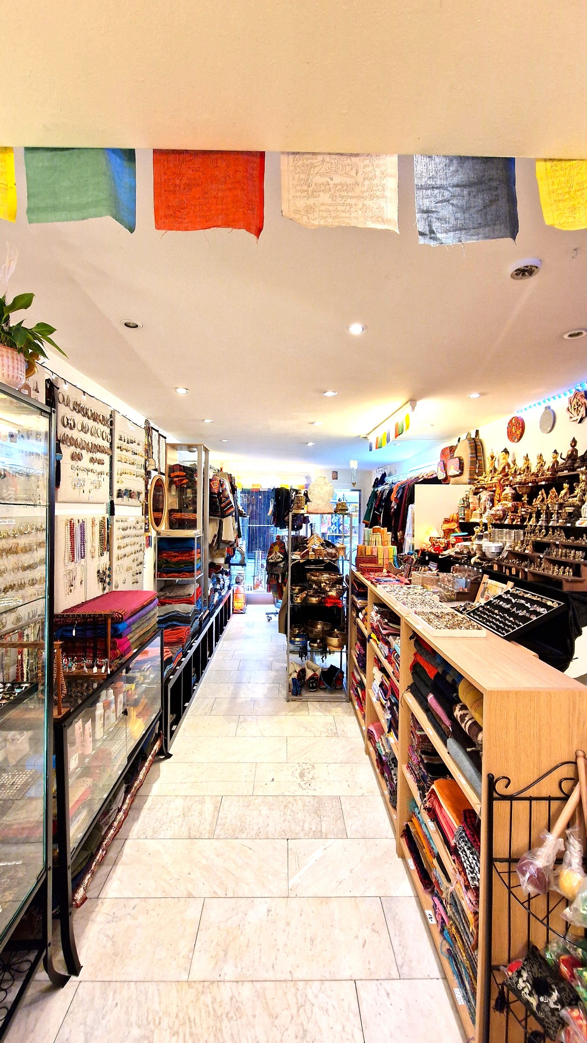 tibet-markets.ch Tibet Online-Shop Facebook ad: Toller Tibet Shop in Zürich