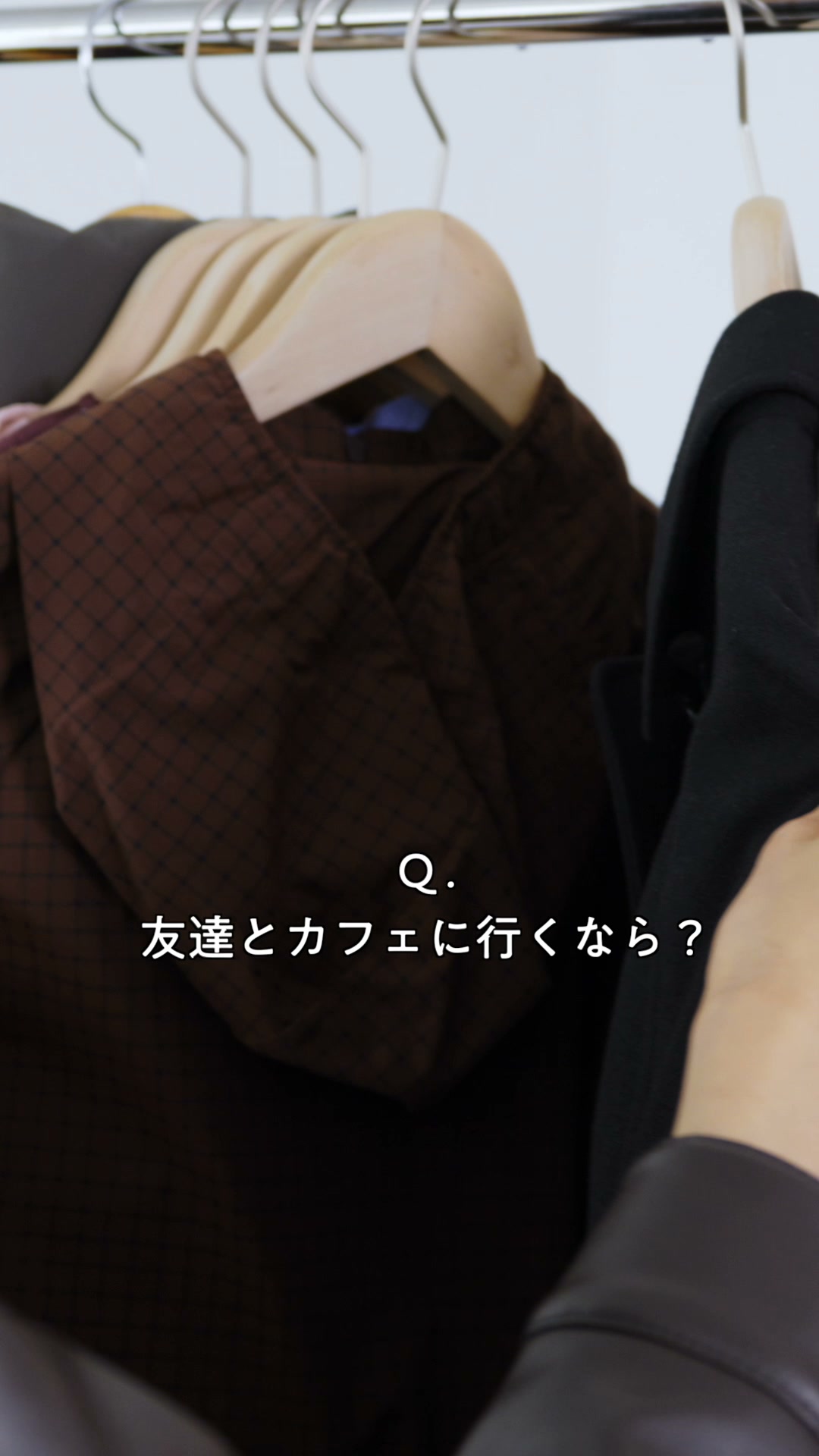 Uniqlo Facebook ad: 「アウター選びは、自分選びだ」佐藤晴美さんの考えるアウター選びとは?