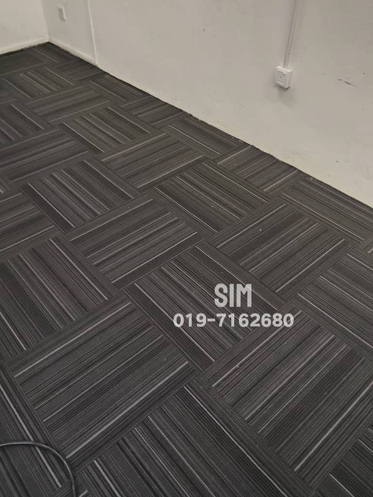SPC flooring specialist  Facebook ad