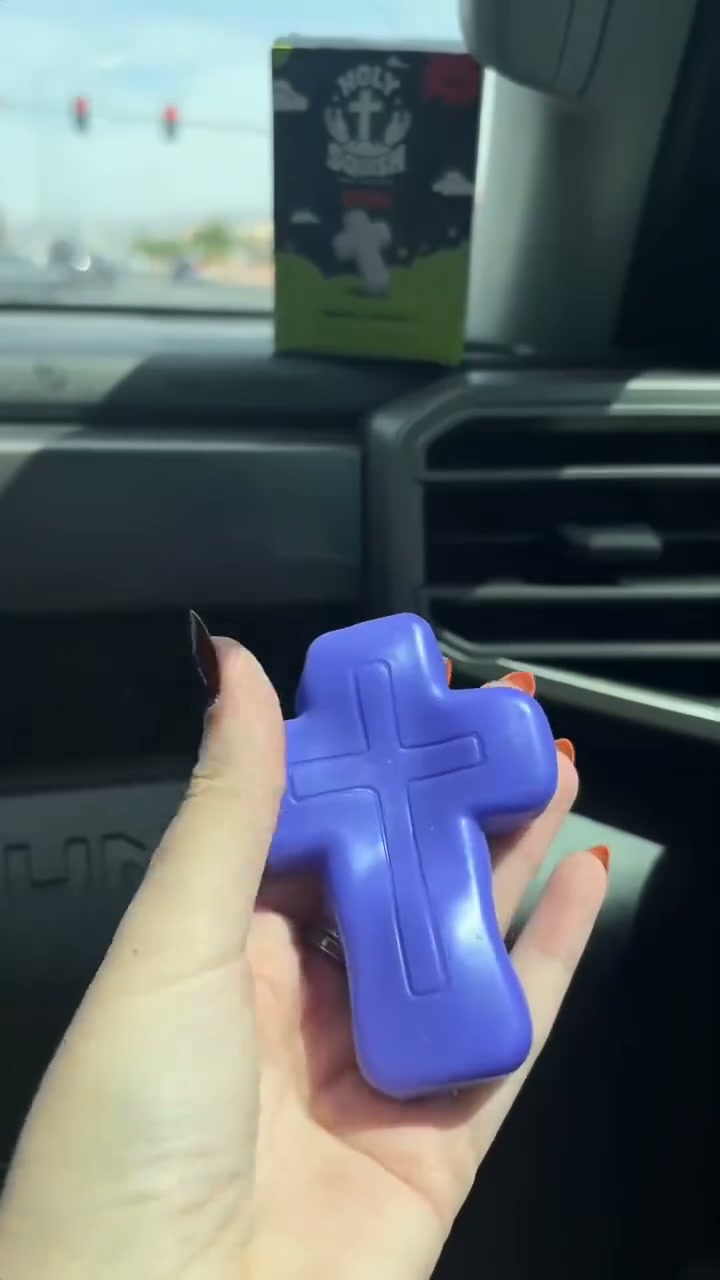 Viqzes.com Facebook ad: A Little Hands-On Reminder Of Faith, Hope & Encouragement