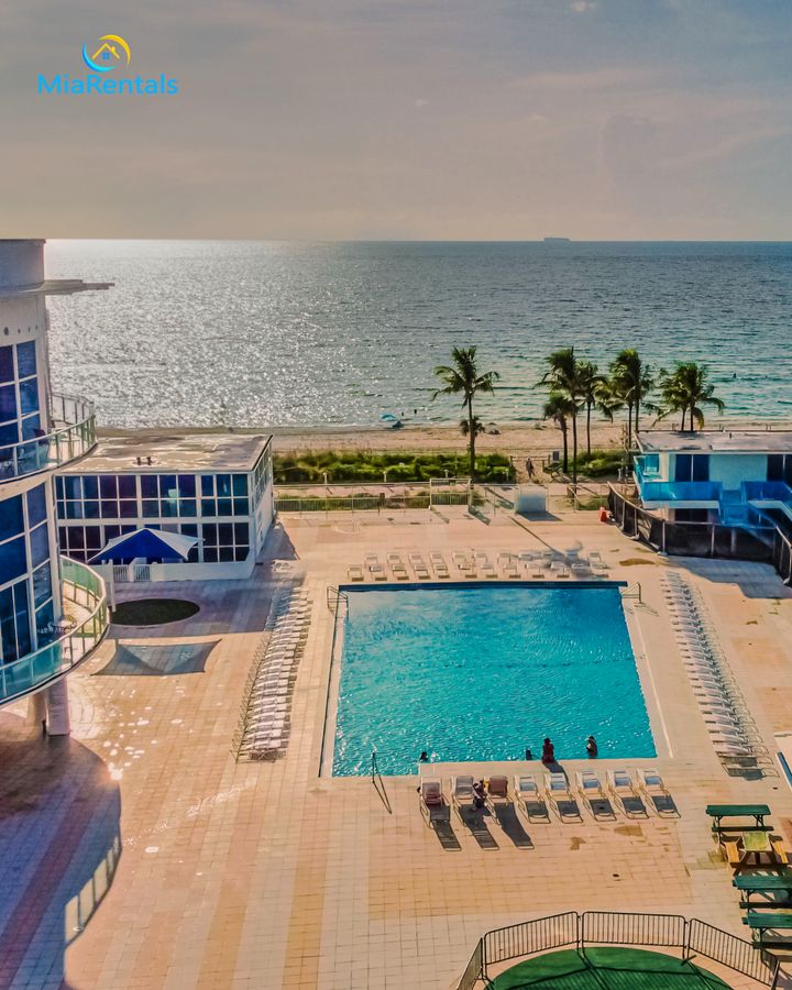 MiaRentals.com Facebook ad: (ES) ¿Ganas de vacaciones en Miami?
