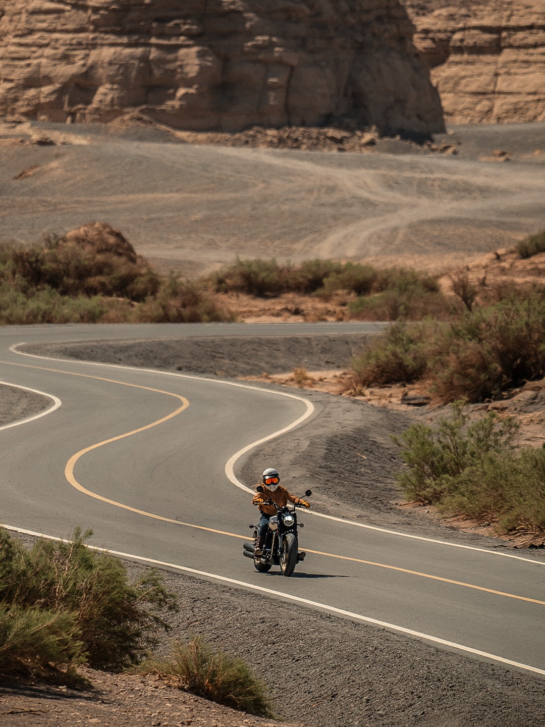 Morbidelli Facebook ad: Open desert. Winding road.