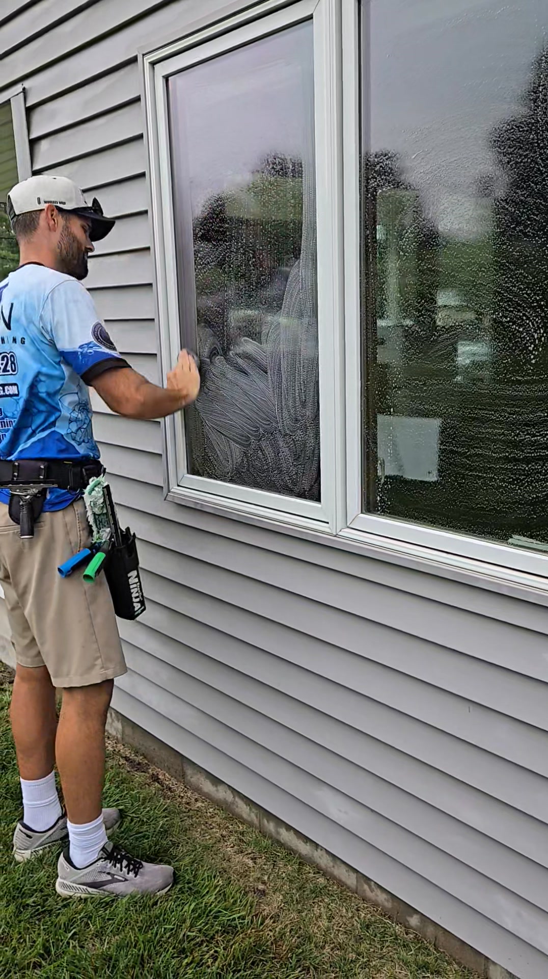 Aden Pressure Washing Facebook ad