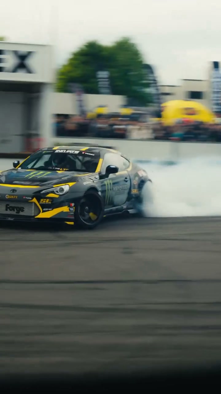K&N Filters Facebook ad: Install & Hammer Down