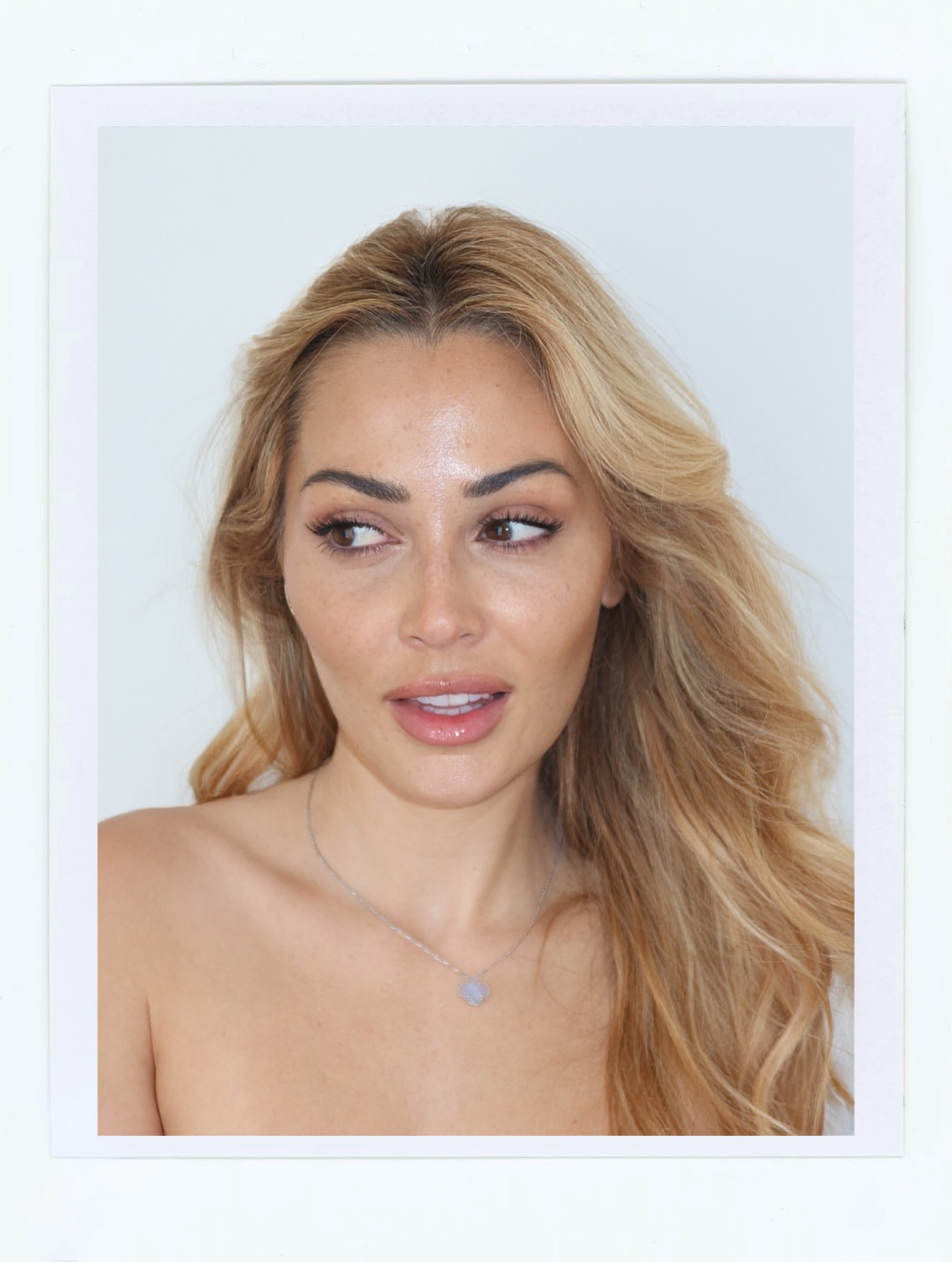 Εleni Voulgaraki / Ελένη Βουλγαράκη Facebook ad
