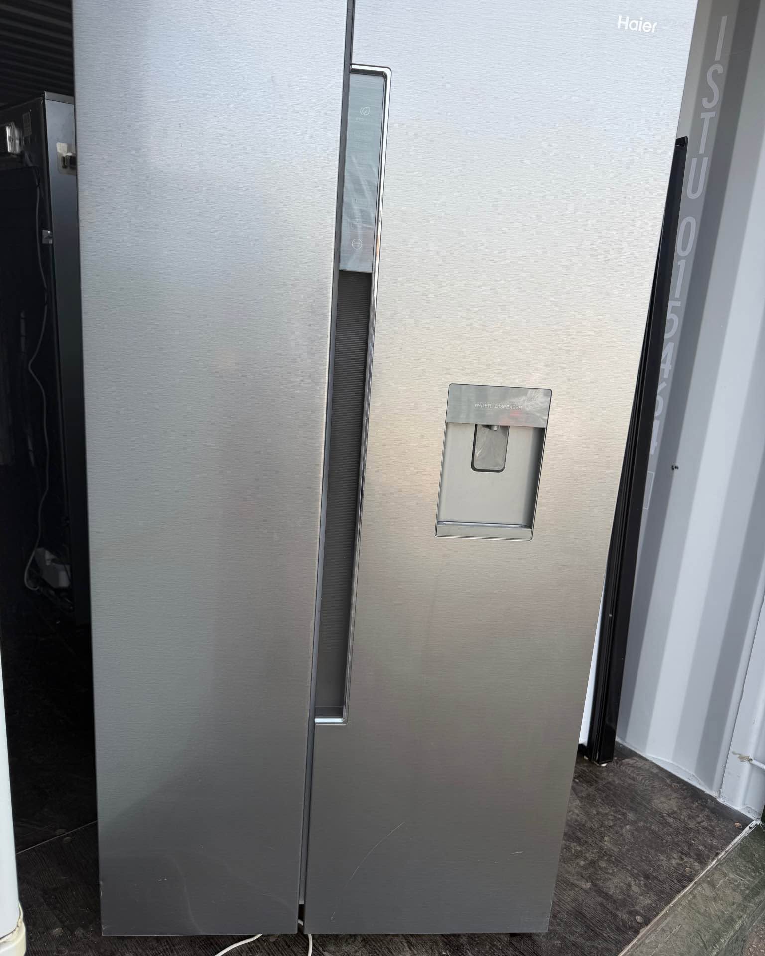 Nicola Jones Facebook ad: HAIER American fridge freezer ‘delivery available