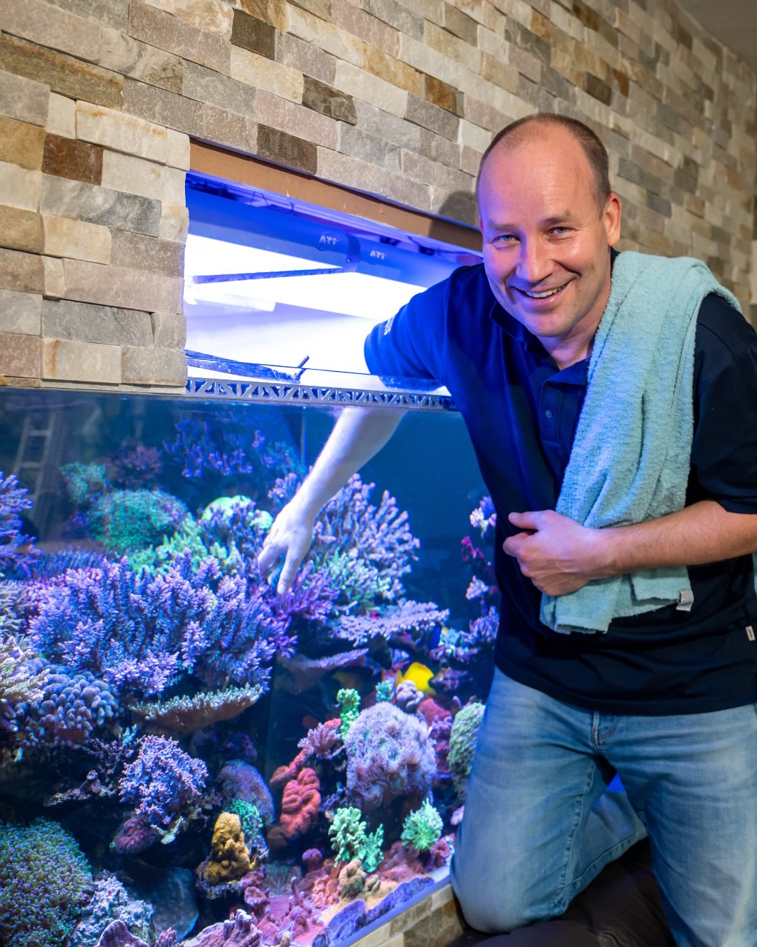 Bosch Global Facebook ad: 3,000 liters of water, vibrant corals, clownfish, and…