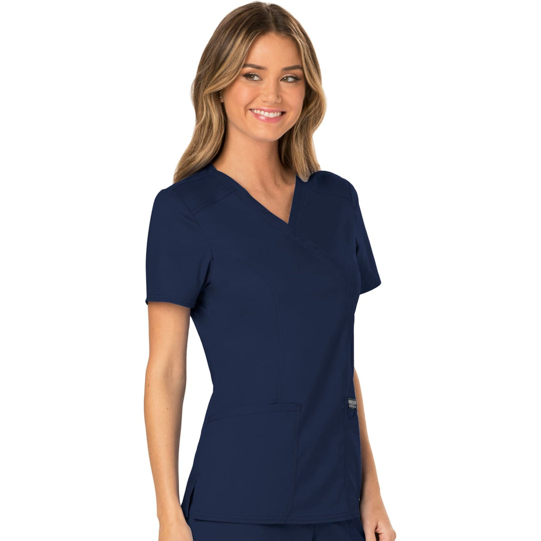 All Scrubs Uniformes Clínicos Facebook ad: 3 cuotas sin interés