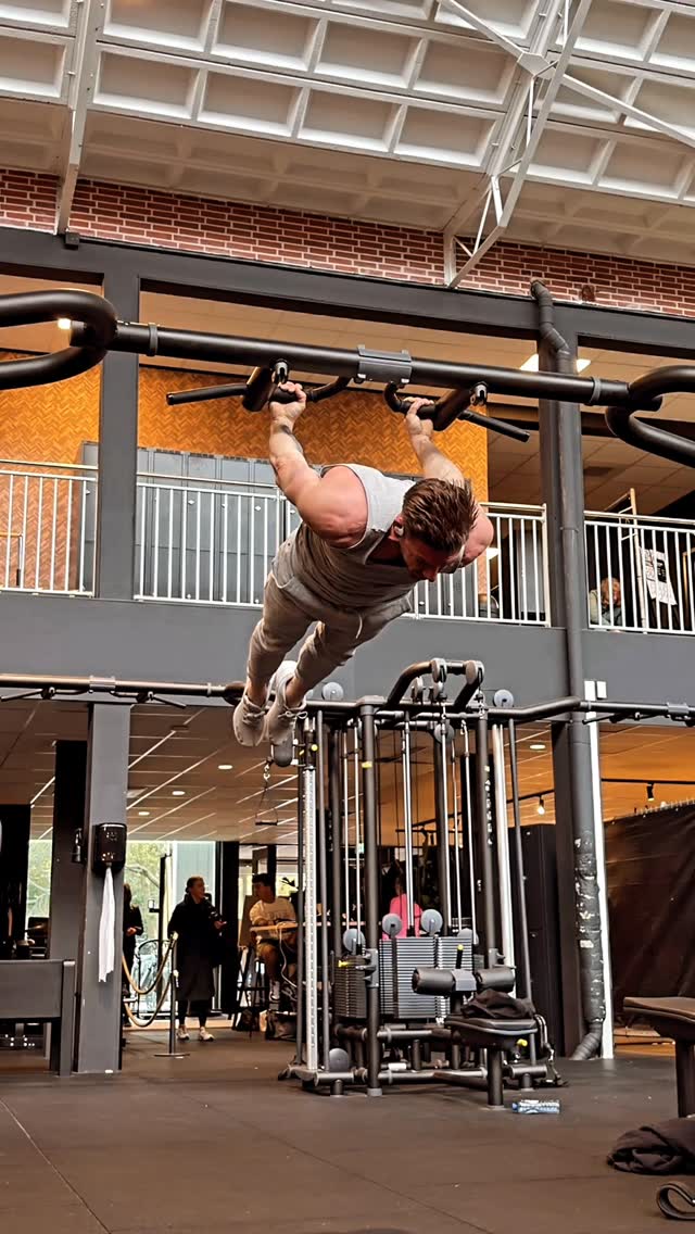 Fuelyourbody Facebook ad: Walk in