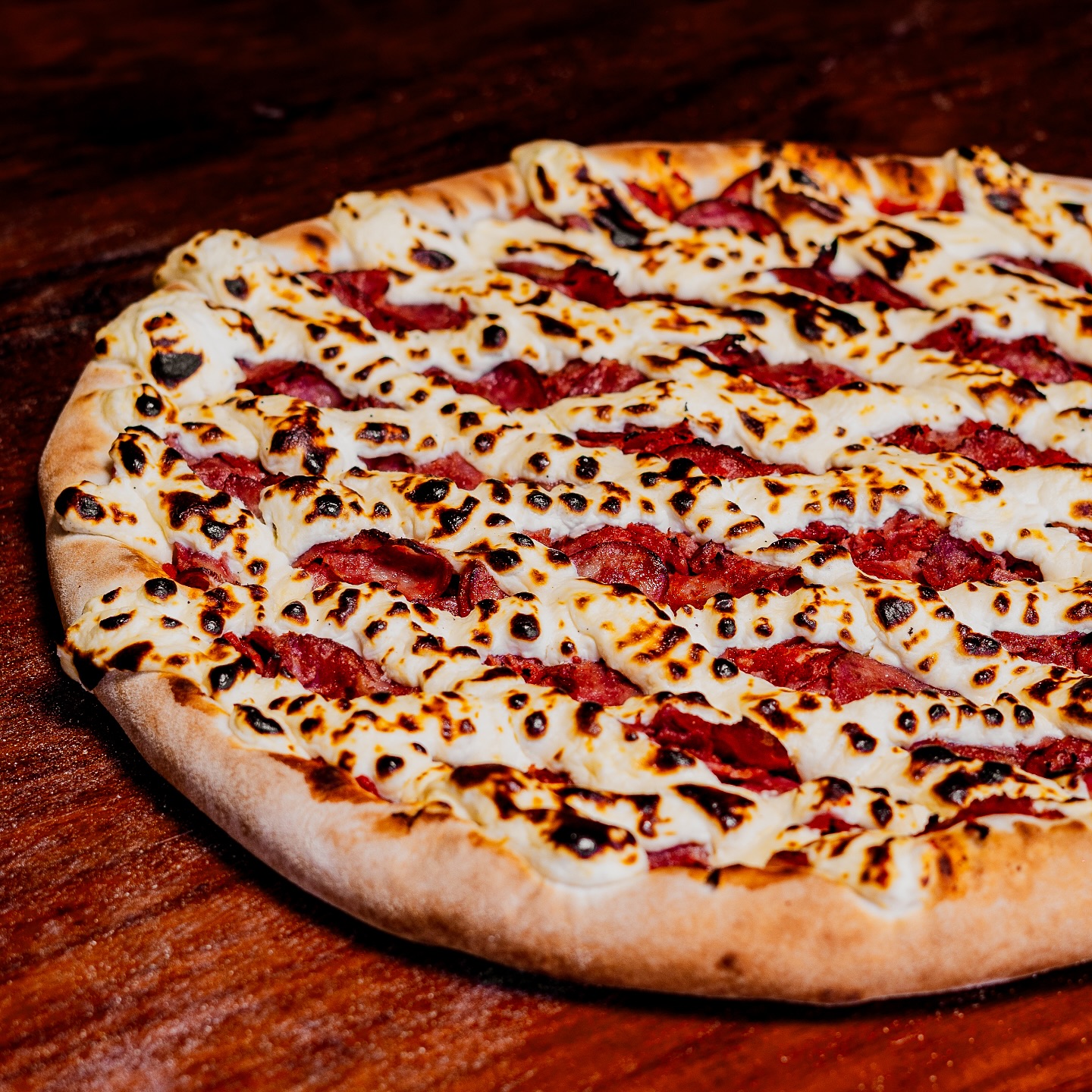 City Pizza Delivery Facebook ad: Sabor irresistível em cada fatia!