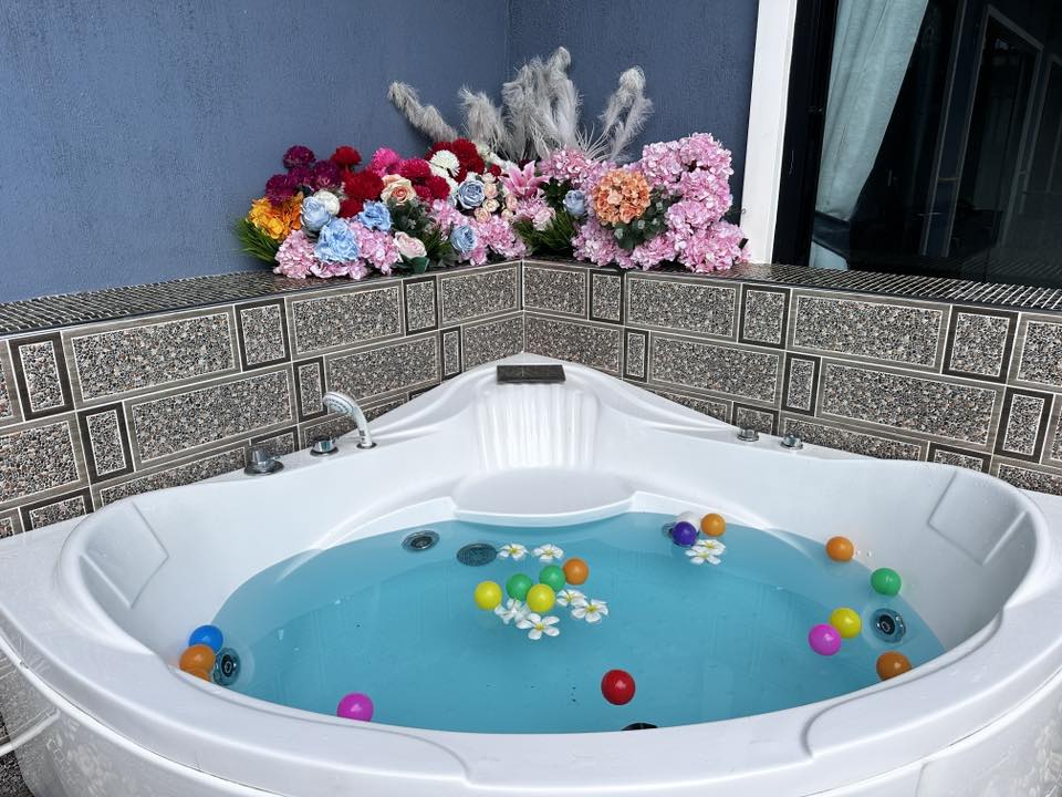 Love Wonderland2 Pool villa cha-am ชะอำ Facebook ad: Love Wonderland 2 Pool Villa Cha-am