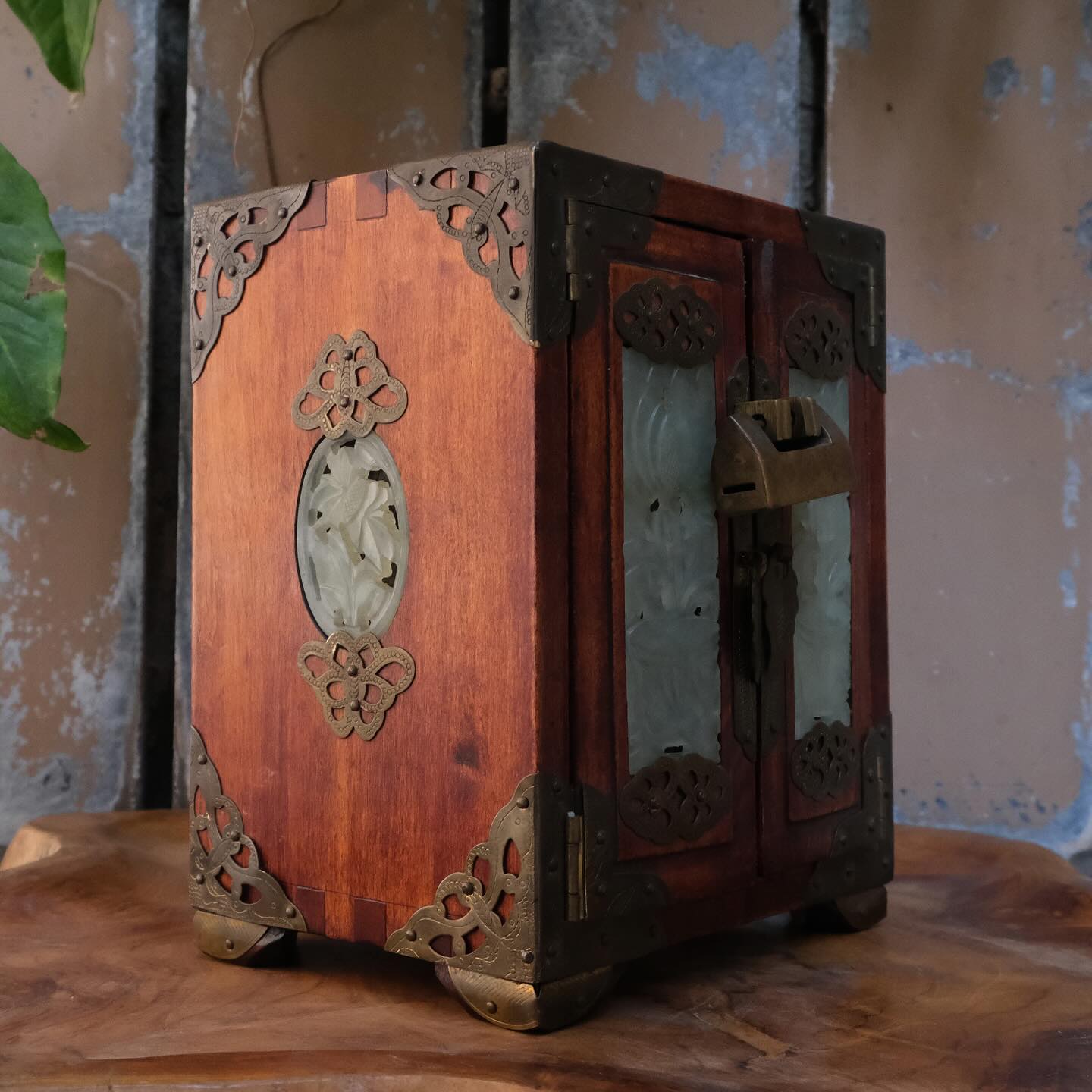 Vintage Atticc Facebook ad: The Jade-Locked Cabinet