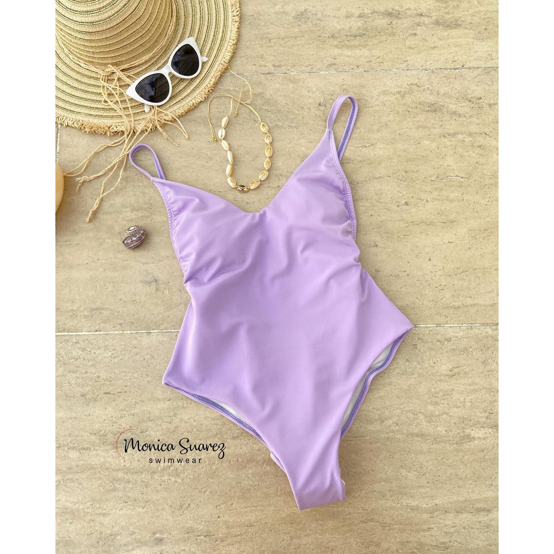 Mónica Suárez Swimwear Facebook ad: No es solo un bikini…