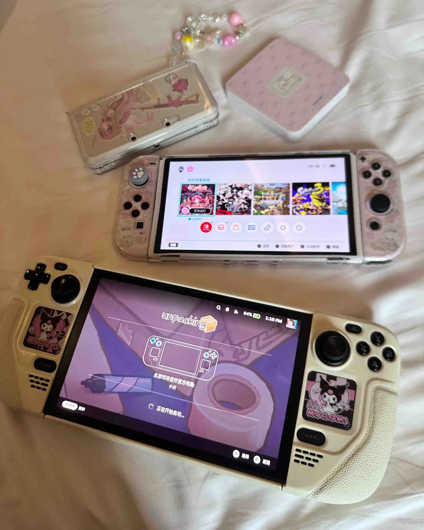 MoeMolly Shop Facebook ad: MoeMolly Contrast Color Steam Deck Protective Case-White