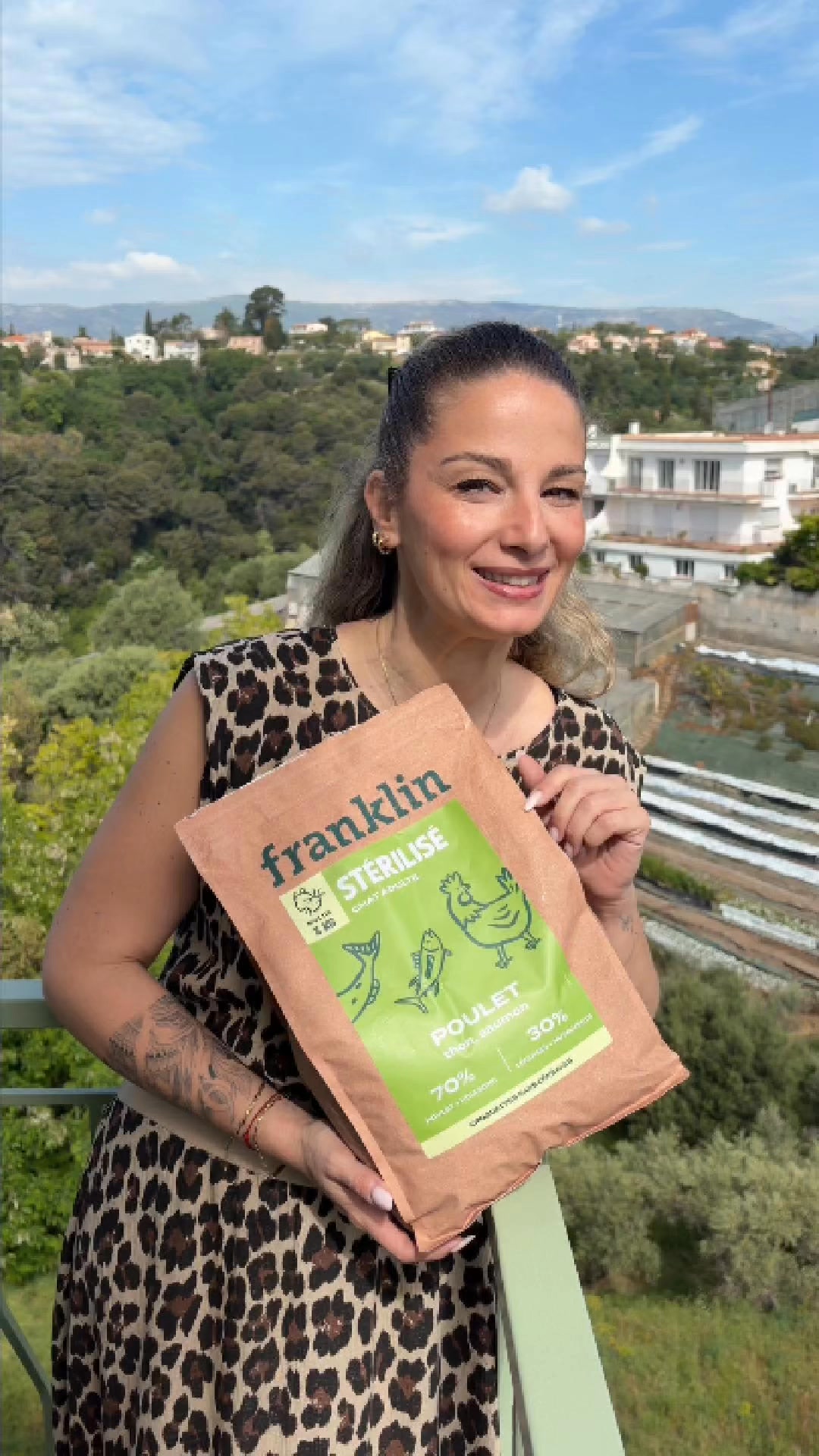 Franklin Pet Food Facebook ad: Croquettes sans céréales