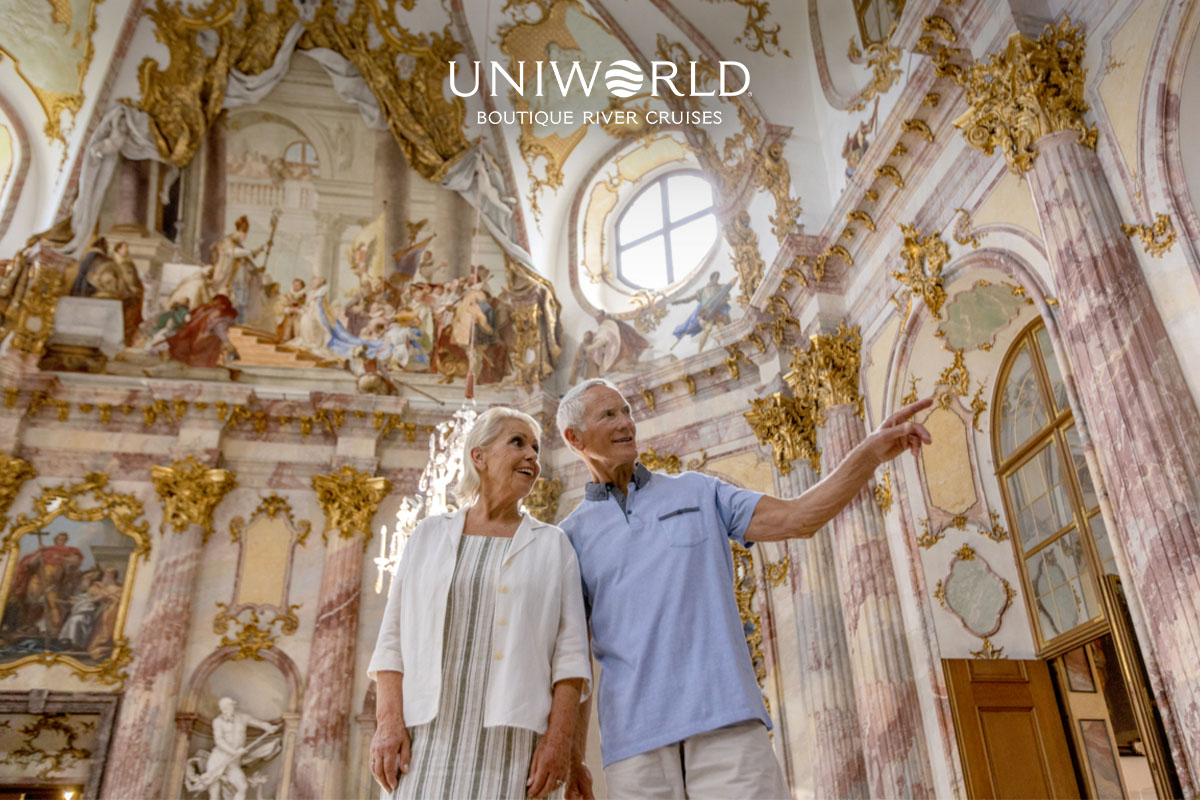 Travel Weekly Facebook ad: Expertly Curated Excursions