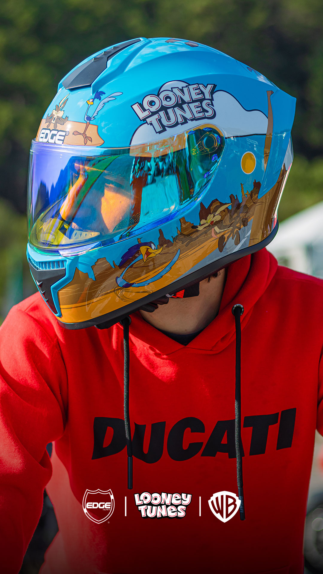 Edge Helmets Guatemala Facebook ad from Aug 11, 2025