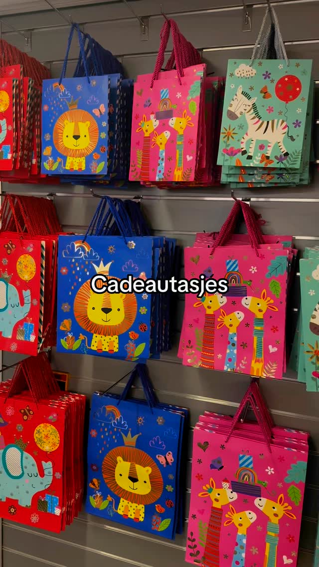 Daily Style Facebook ad: Ben je op zoek naar de perfecte cadeautasjes?