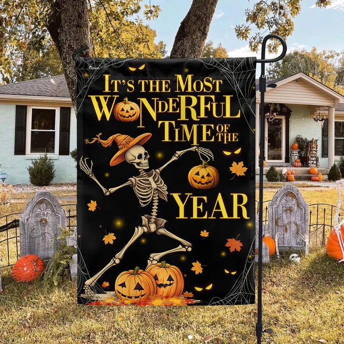 Unique Flags Facebook ad: Bring spooky fun to your yard this Halloween!
