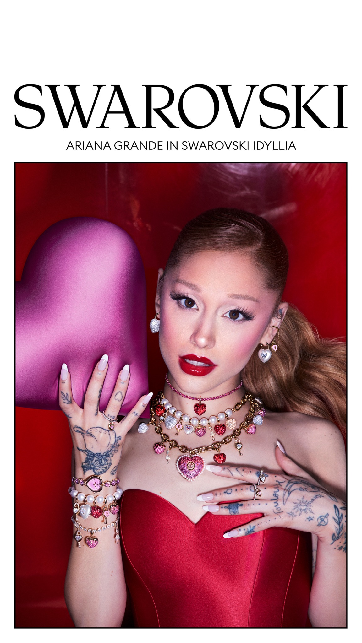 SWAROVSKI Facebook ad