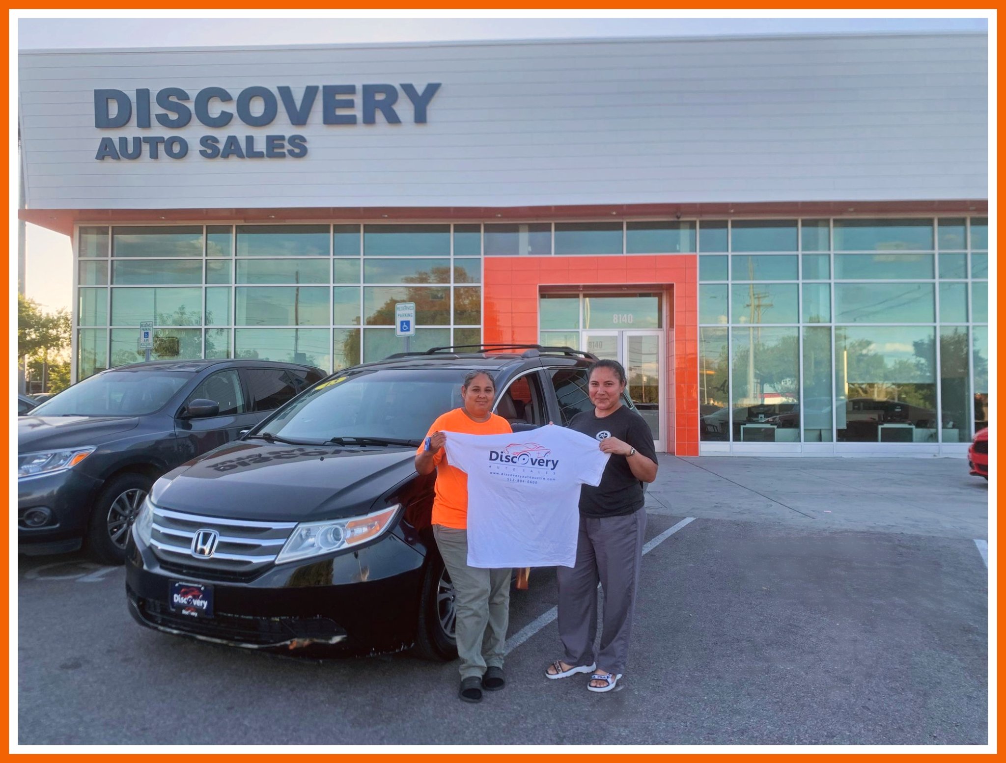 Discovery Auto Sales Facebook ad: Otra cliente feliz que hace parte de la…